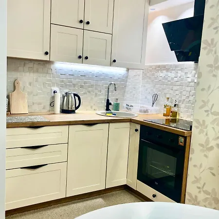 Sapartment 86 *